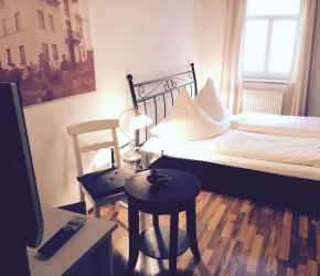 Dorfschänke DEGGENDORF Ferienwohnung,Appartement,Hotelzimmer
